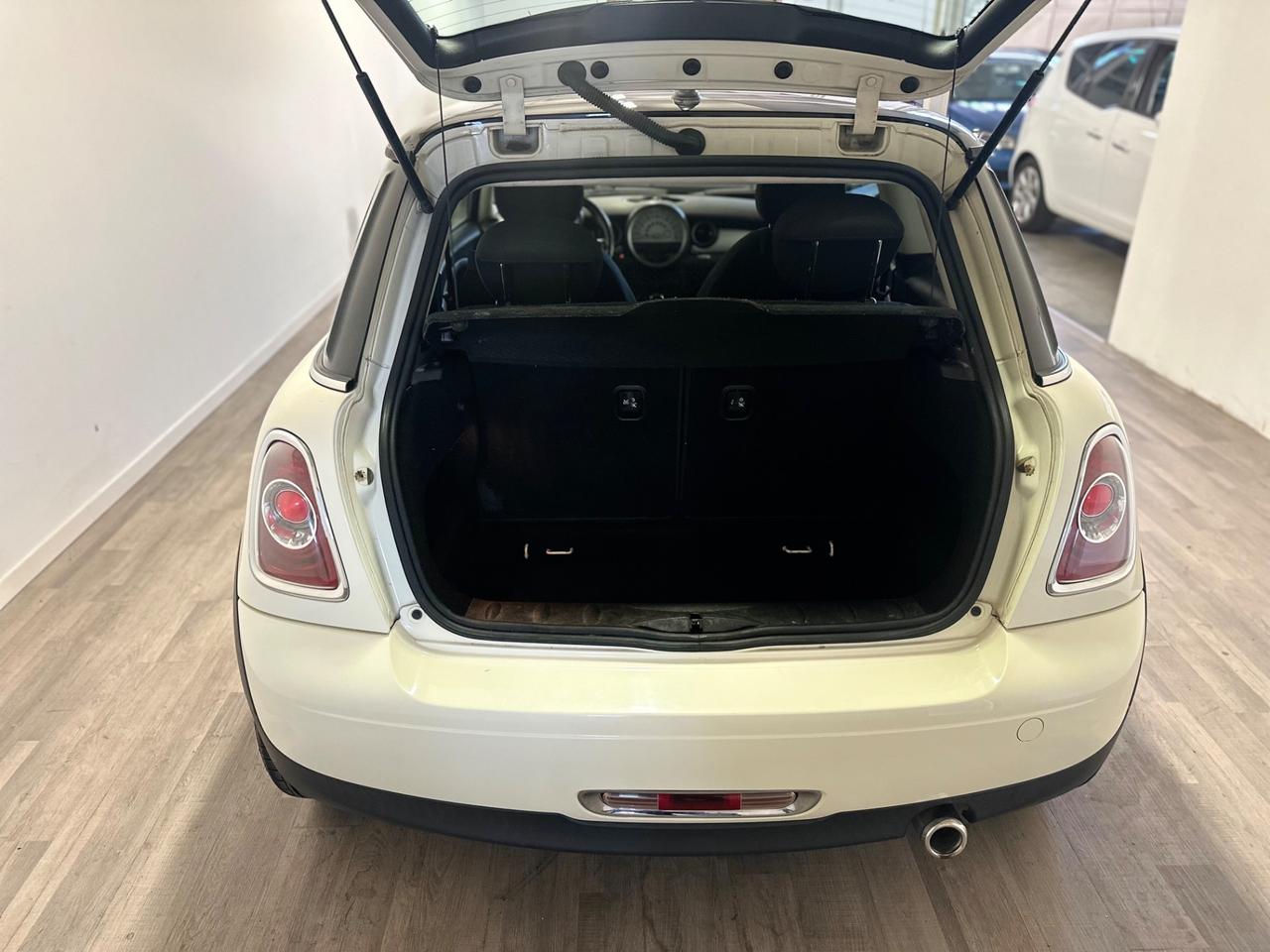 Mini 1.6 16V Cooper D NEOPATENTATI