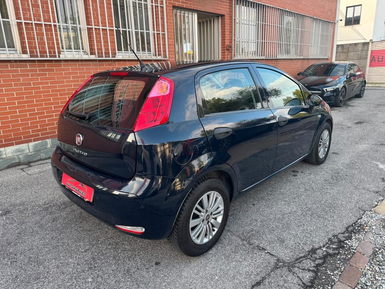 Fiat Punto 1.3 MJT II S&S 95 CV 5 porte Street