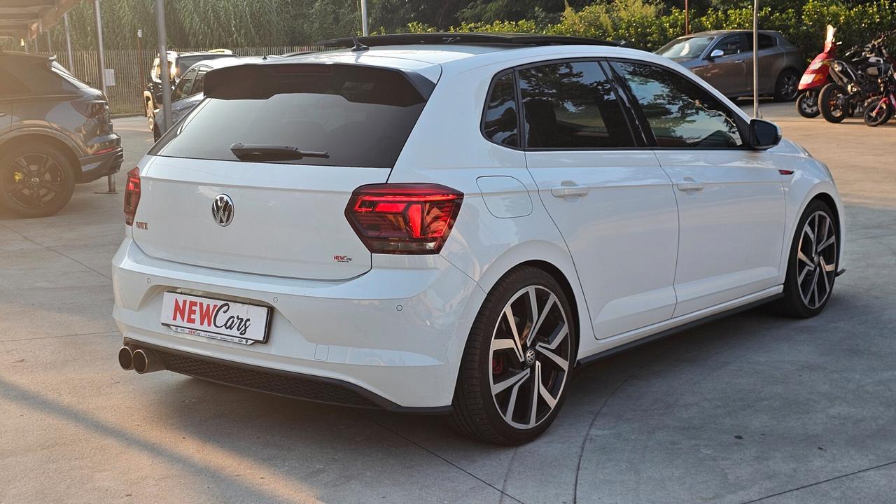 Volkswagen Polo 2.0 TSI DSG GTI BlueMotion Technology