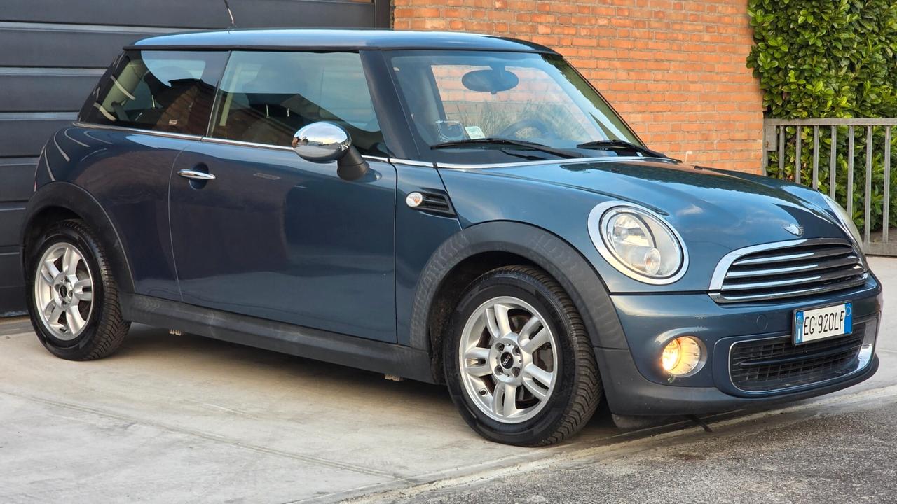 Mini One benzină 1.6 neopatentati euro5B prezzo5200