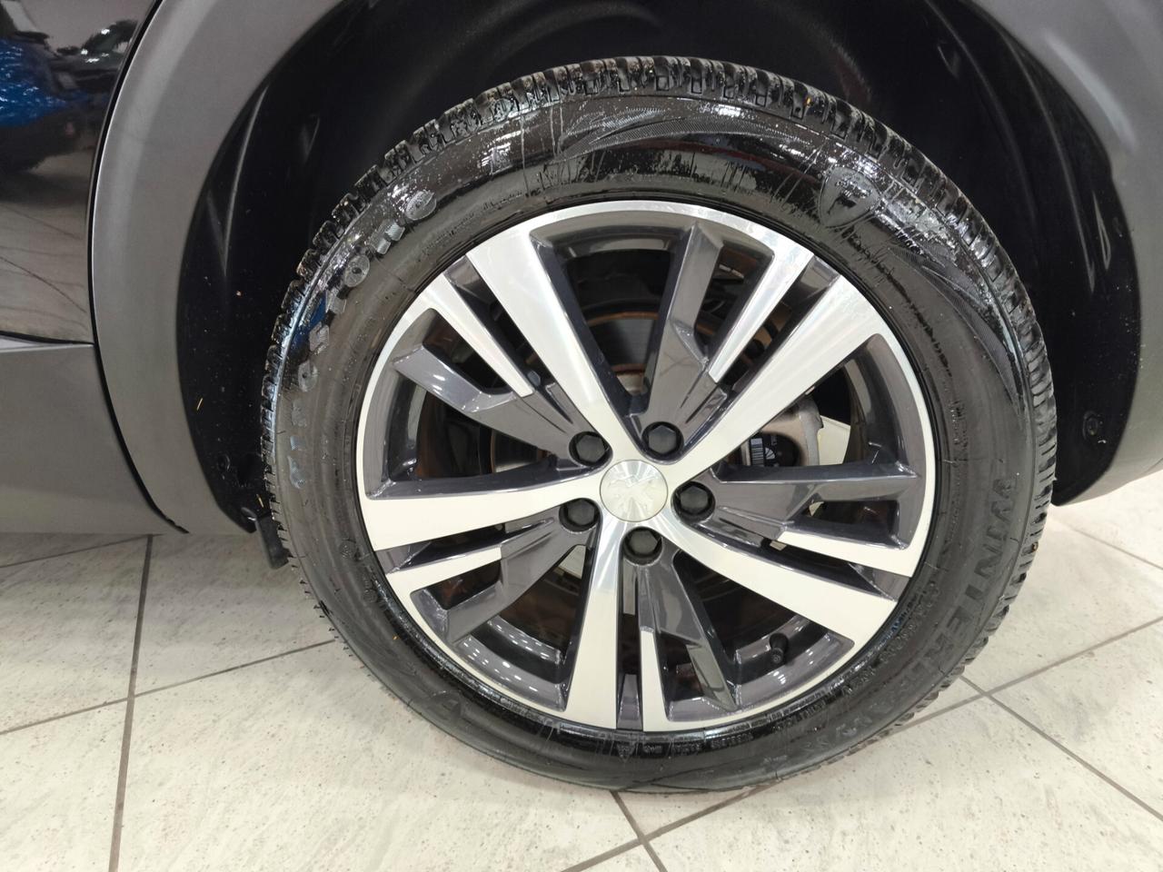 Peugeot 3008 BlueHDi 130 S&S EAT8 Allure