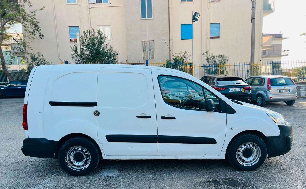 PEUGEOT PARTNER 1.6 HDI 100CV 3 POSTI - 2017