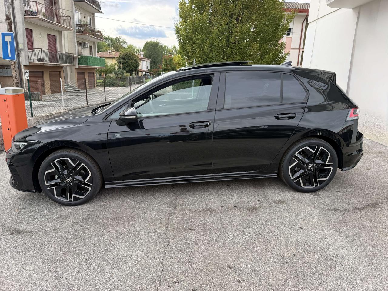 Volkswagen Golf Golf 1.5 etsi R-Line 150cv dsg