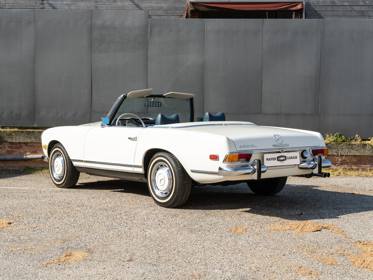 Mercedes-Benz SL 280 PAGODINO