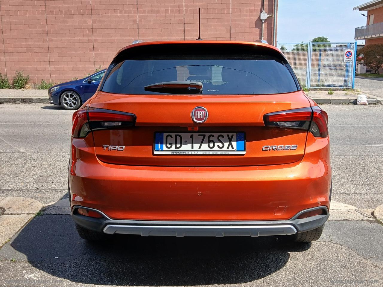 FIAT Tipo 1.0 5 porte Cross
