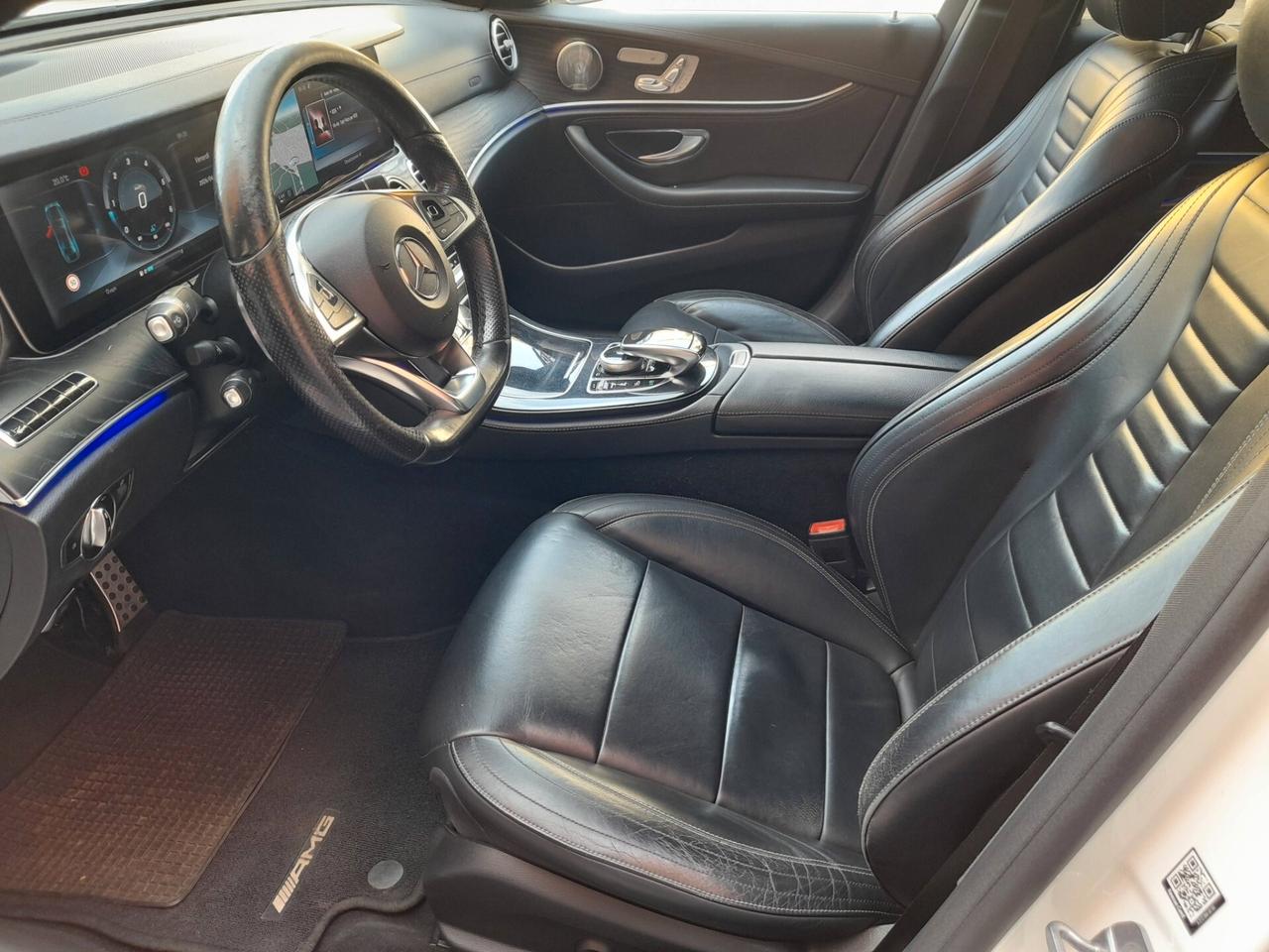 MERCEDES E 220 D AMG LINE BERLINA