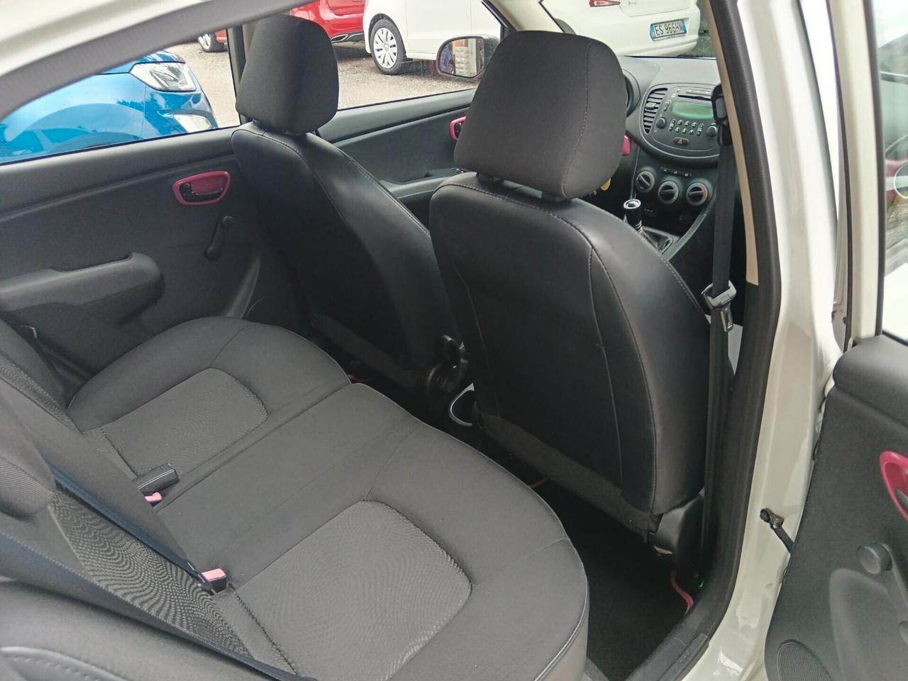 Hyundai i10 1.1 12V FIORUCCI RETROCAMERA