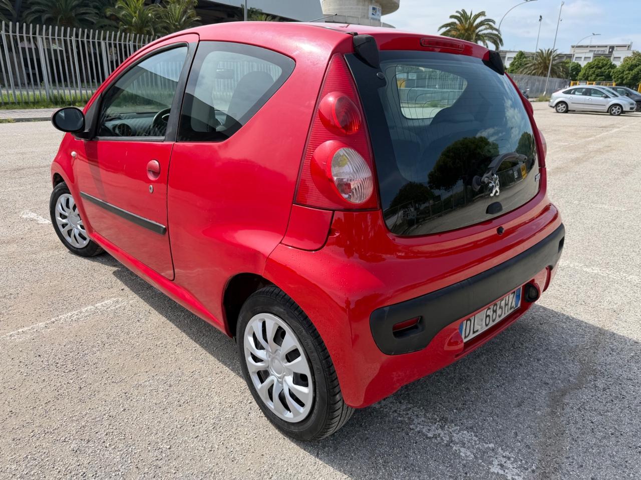 Peugeot 107 1.0 68CV 3p. Sweet Years