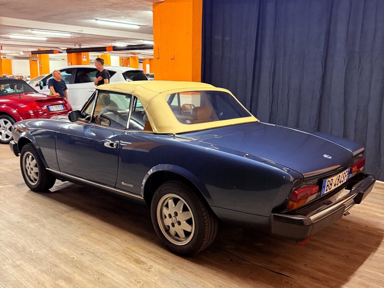 PAZZESCA FIAT 124 SPIDER EUROPA PININFARINA ISCRITTA ASI COME DA VETRINA.