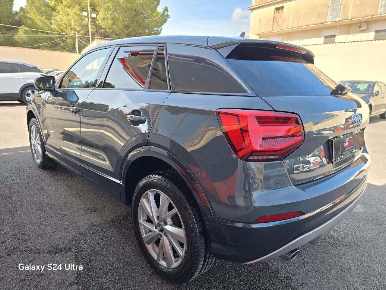 Audi Q2 30 TDI Business Design
