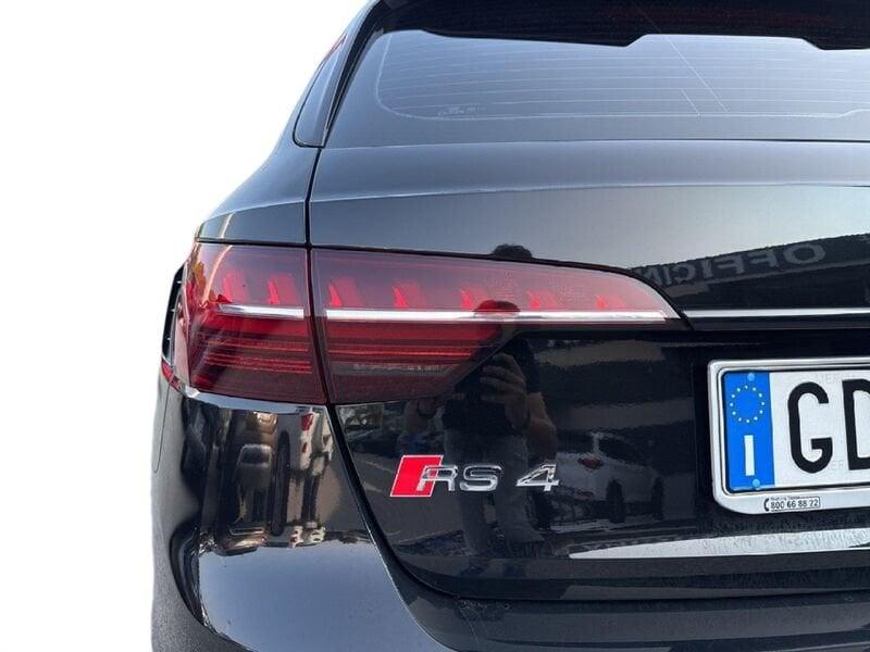 Audi A4 RS 4 Avant