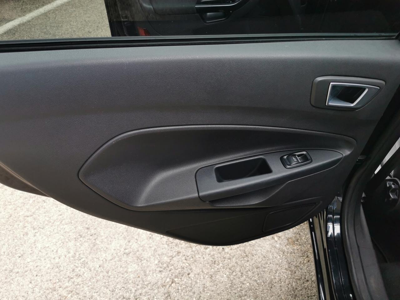 Ford Fiesta 1.5 TDCi 75 5. Titanium