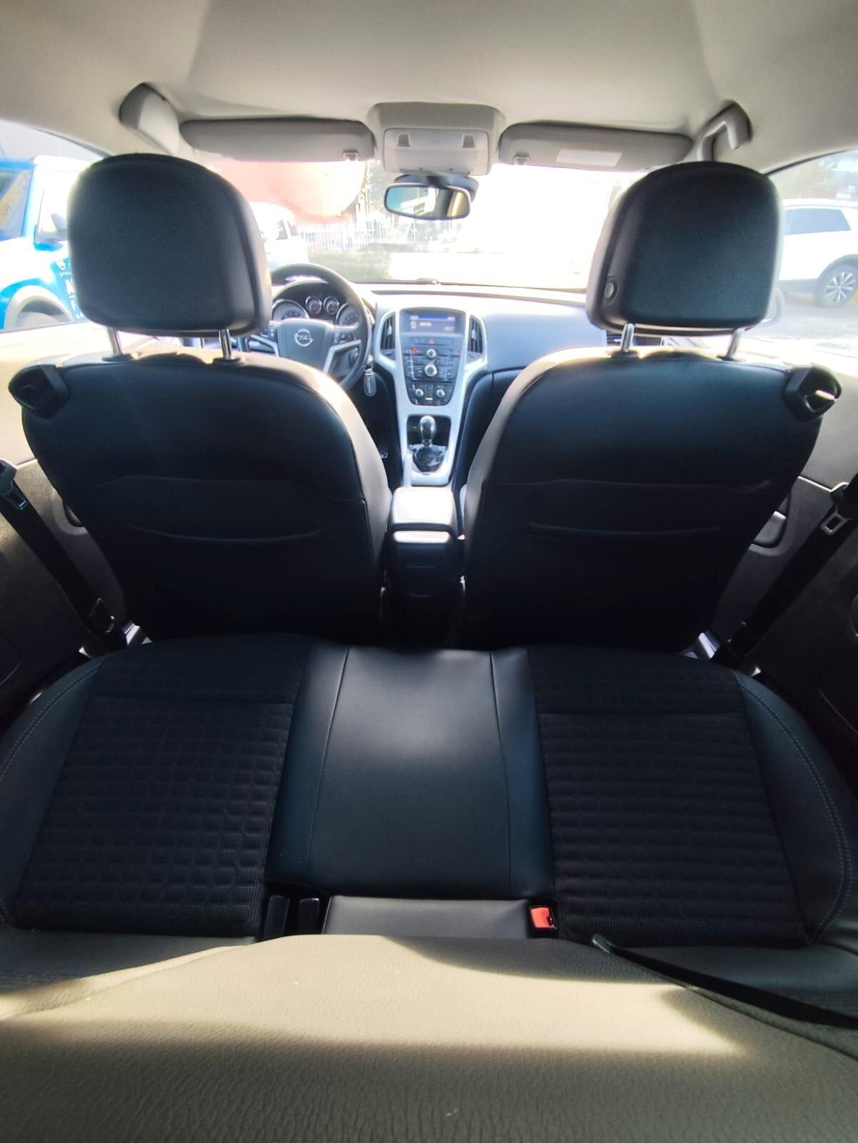 Opel Astra GTC 1.4 Turbo 140CV S&S 3 porte Cosmo