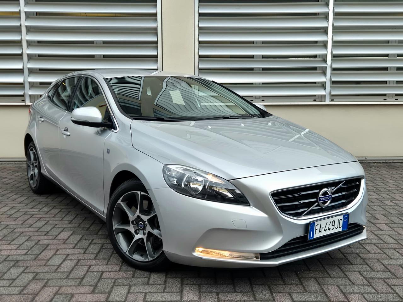 Volvo V40 D2 Geartronic Volvo Ocean Race