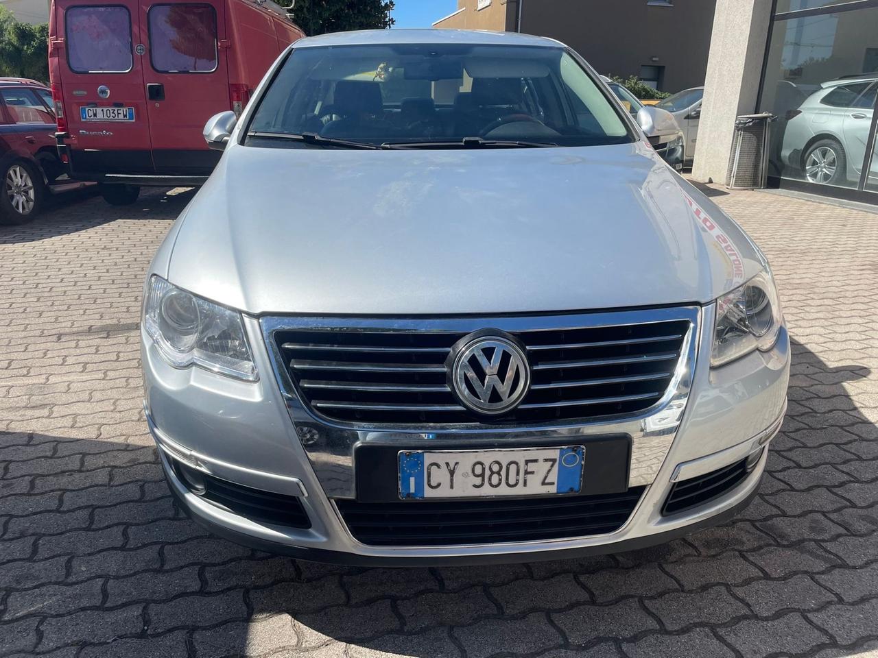 Volkswagen Passat 2.0 TDI Highline BERLINA