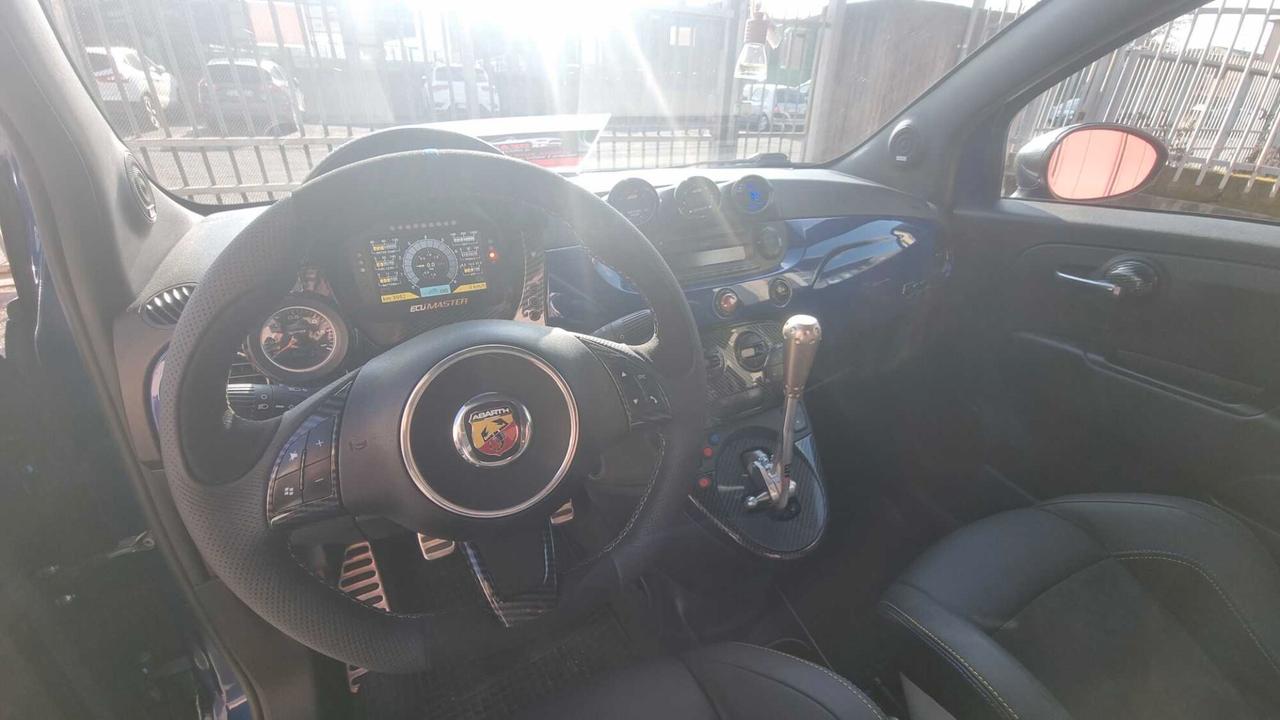 Abarth 500 1.4 Turbo T-Jet essesse