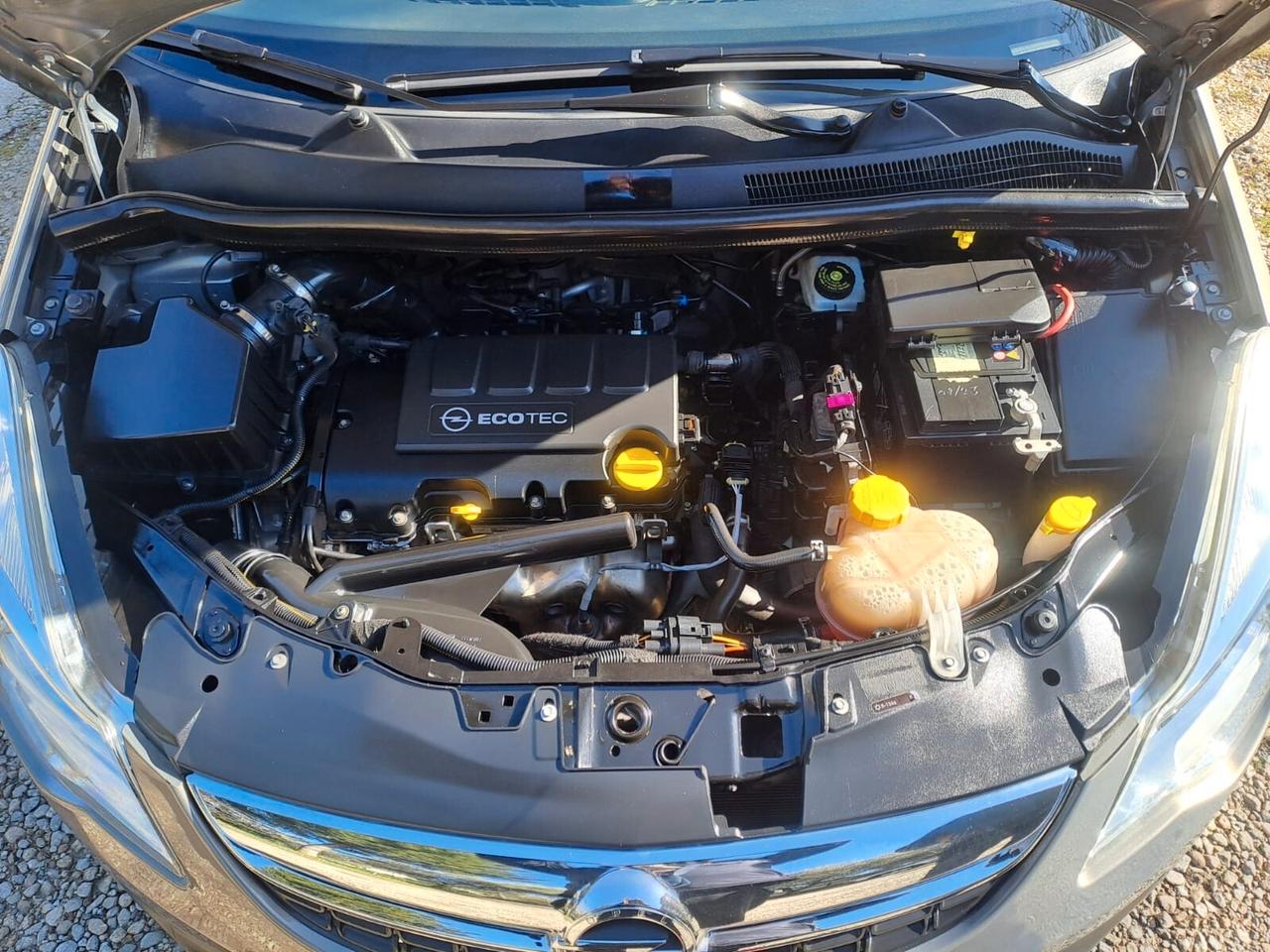 Opel Corsa 1.2 5 porte Elective cambio aut.