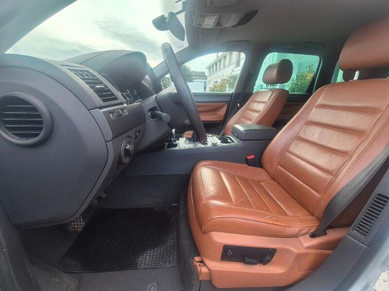 VOLKSWAGEN Touareg 2.5 R5 TDI