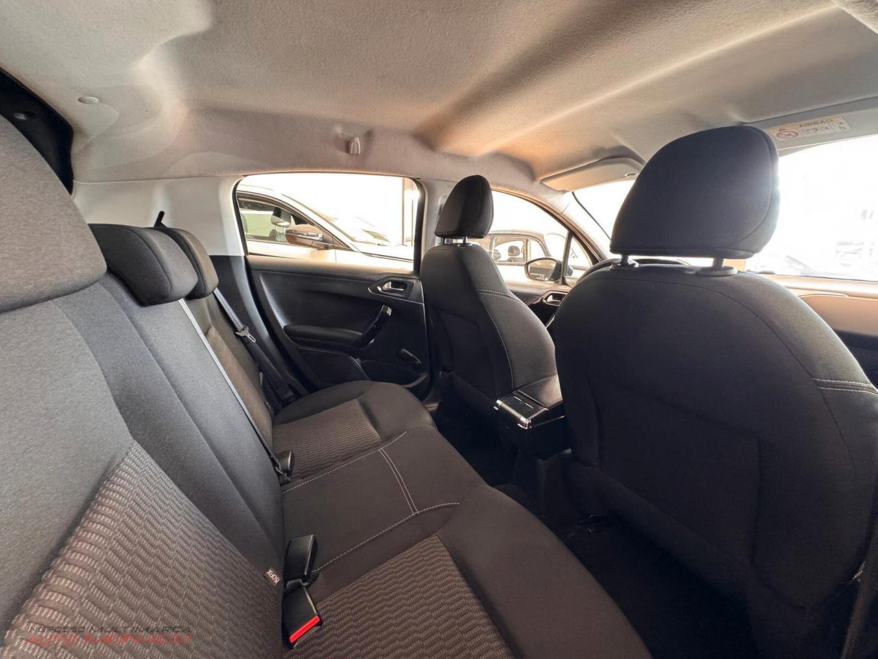 Peugeot 208 BlueHDi 75cv Active 2018