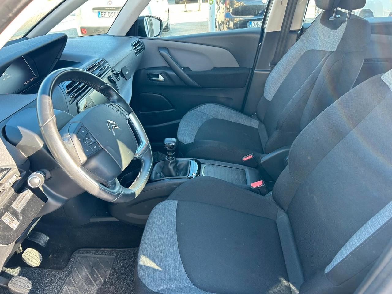 C4 7 POSTI SpaceTourer 1.5 BlueHDi 130CV