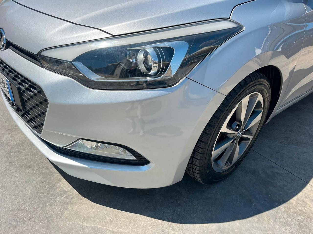 Hyundai i20 1.1 CRDi 5p. Sound Edition