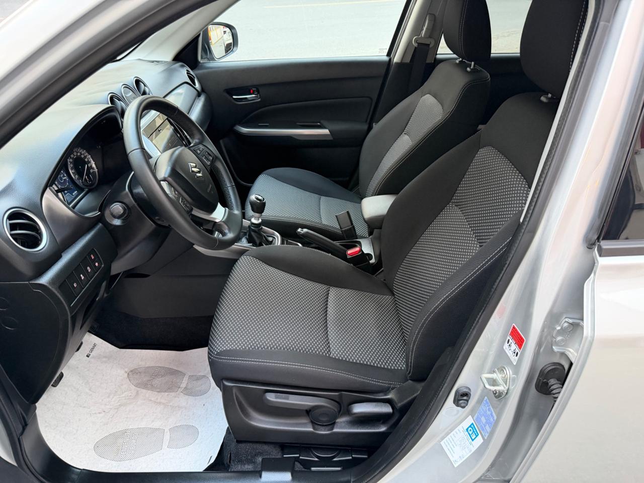 SUZUKI VITARA 1.4 HYBRID KM 50 MILA GANCIO TRAINO