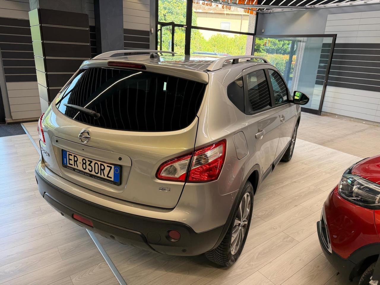 Nissan Qashqai 2.0 dCi DPF 4WD aut. Tekna 100.000KM UNICOPROPR