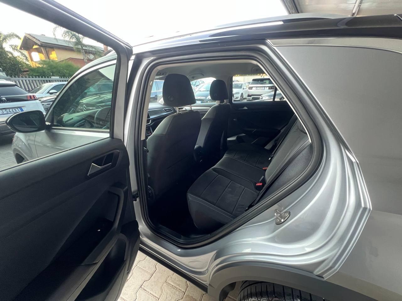 VOLKSWAGEN T-ROC 2.0 TDI SCR 150CV DSG R-LINE