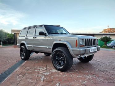 Jeep Cherokee 4.0 5p. Selec-Trac Ltd.