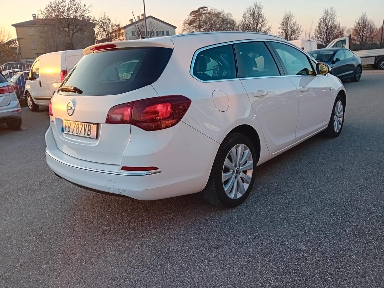 Opel Astra Sports Tourer 1.4 t Cosmo Gpl Tech 140cv E6