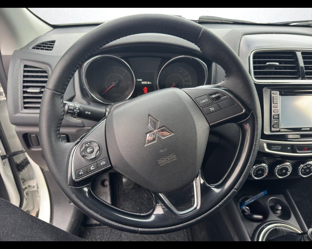 MITSUBISHI ASX 1ª serie - ASX 1.6 DI-D 114 CV 4WD Instyle Panoramic