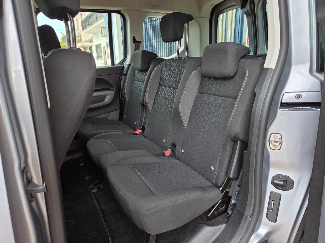 Peugeot Rifter Mix BlueHDi 130 S&S PC Allure Standard