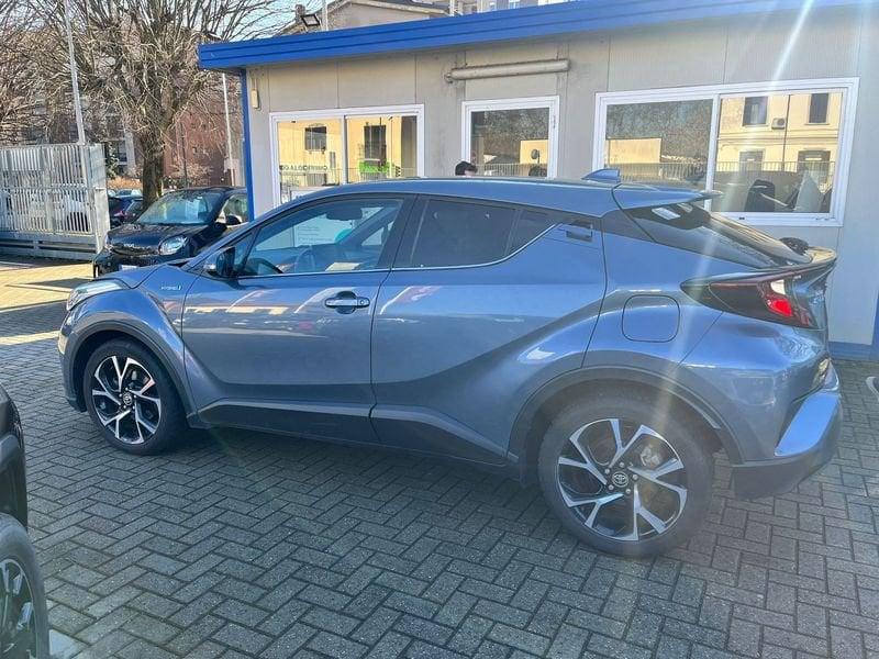 Toyota C-HR 1.8 Hybrid E-CVT Trend