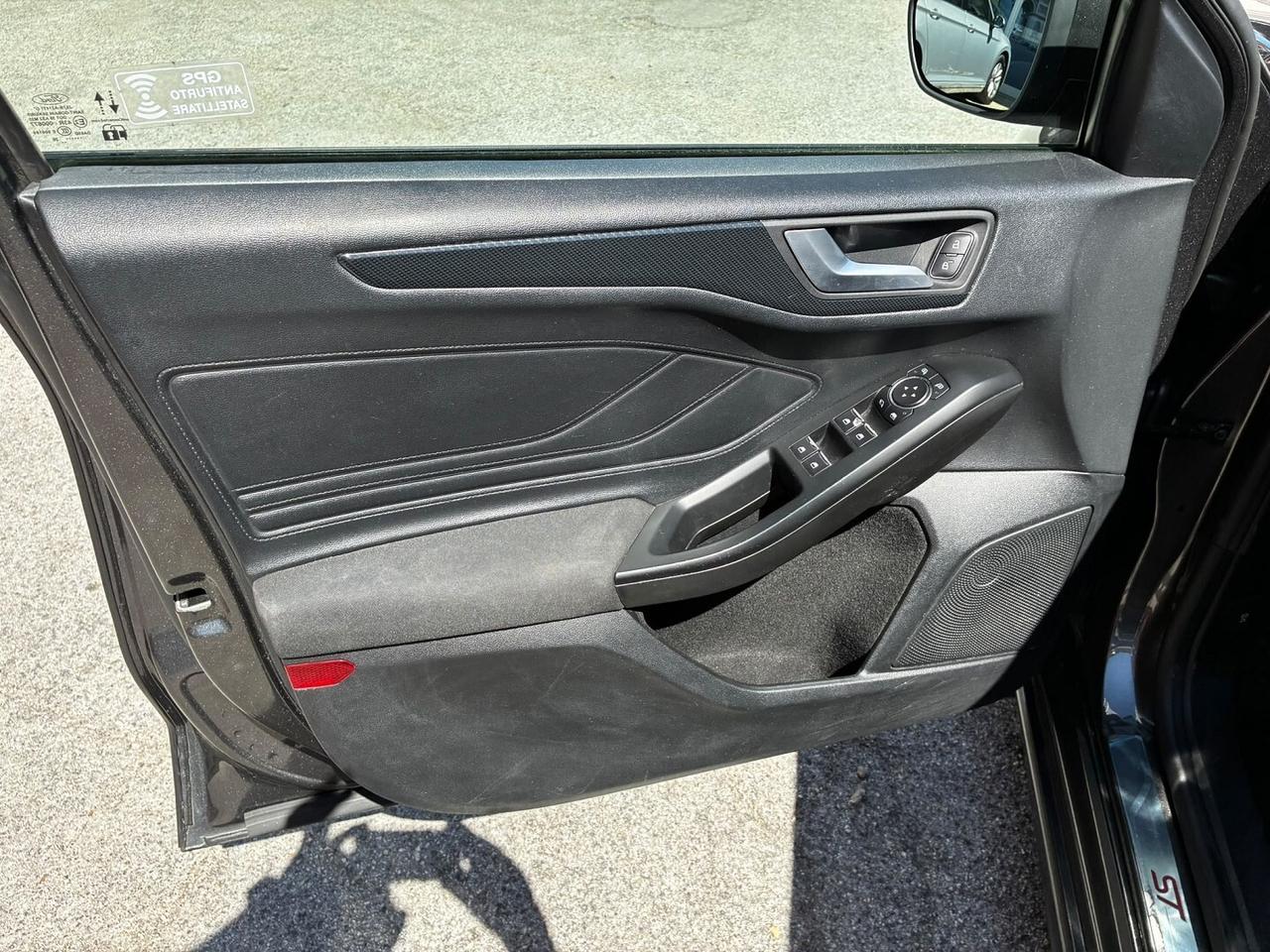 FORD FOCUS 1.5TDCI 120CV ST LINE