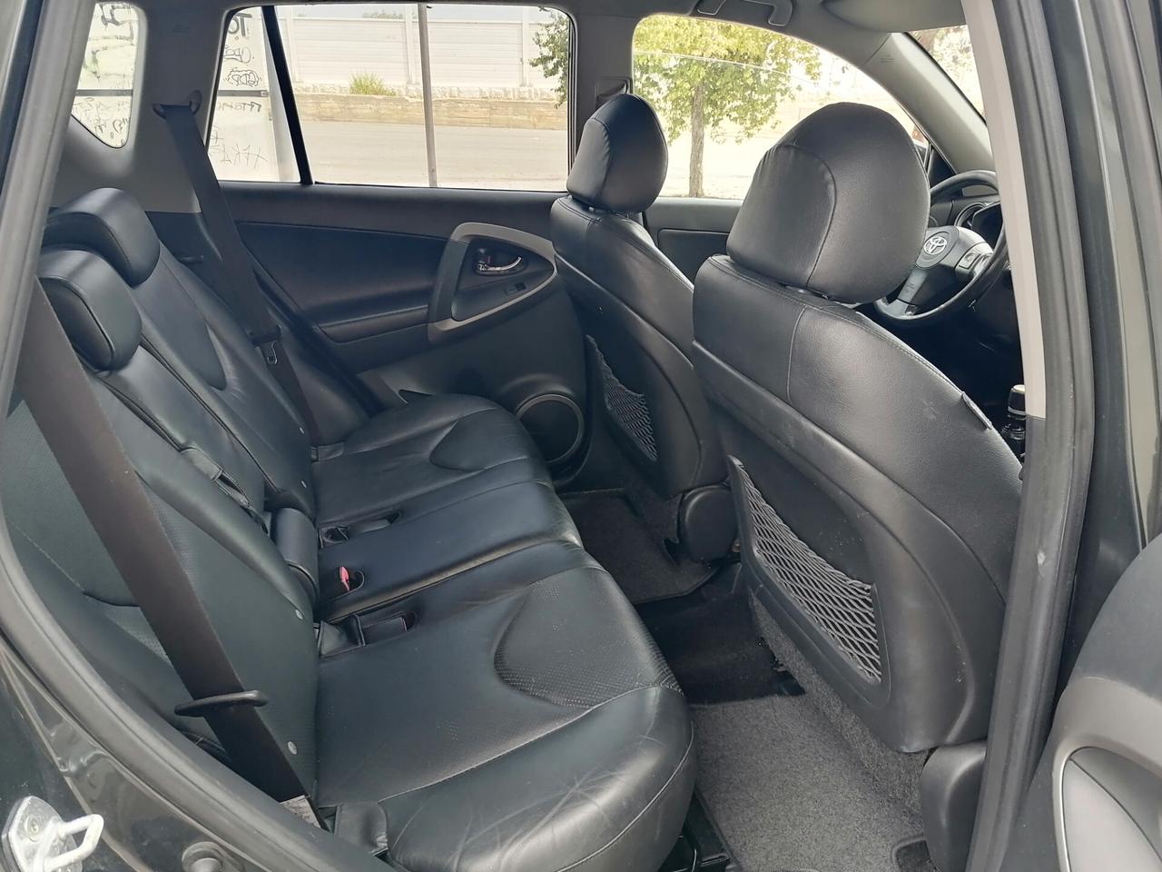 Toyota RAV 4 Crossover 2.2 D-Cat 177 CV Luxury
