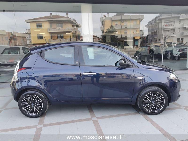 Lancia Ypsilon 1.0 FireFly 5 porte S&S Hybrid Gold