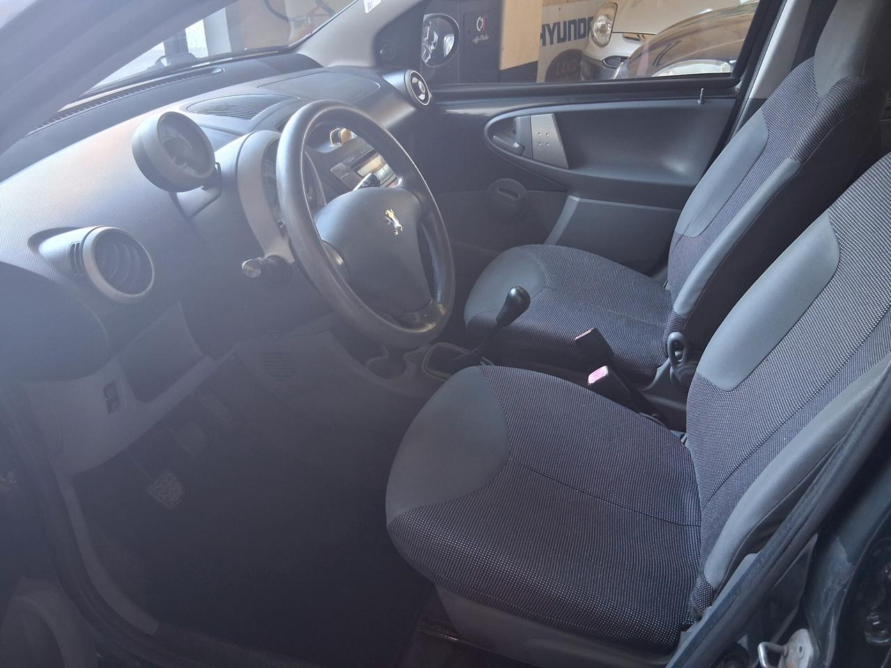 Peugeot 107 1.4 HDi 5p. Plaisir