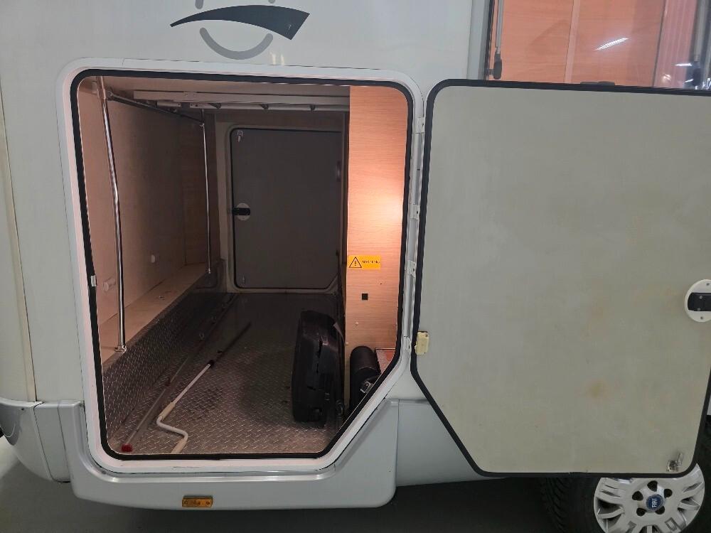 CAMPER ROLLER TEAM PEGASO GARAGE LIVING