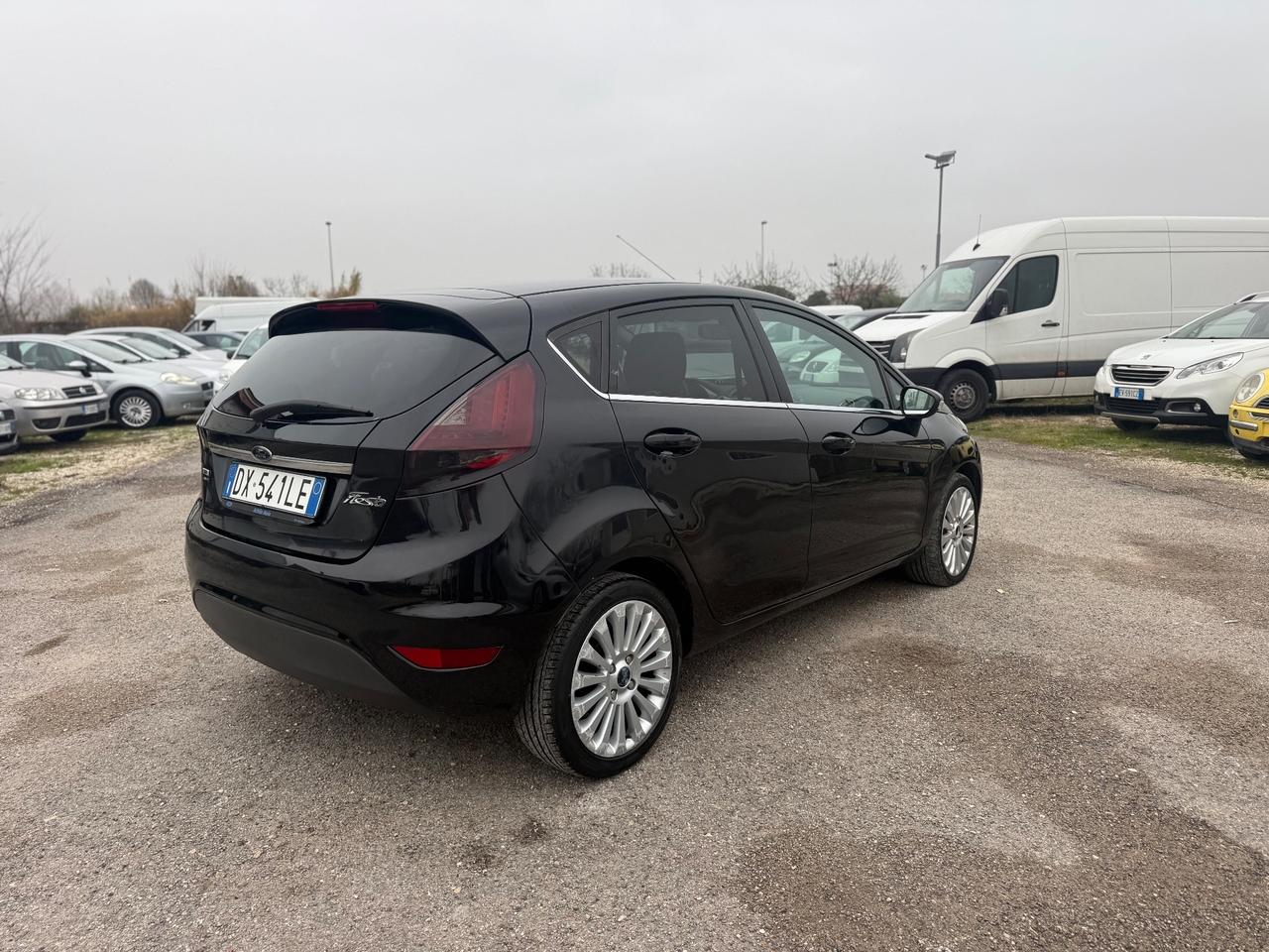 Ford Fiesta 1.4 TDCi 68CV 5 porte Titanium
