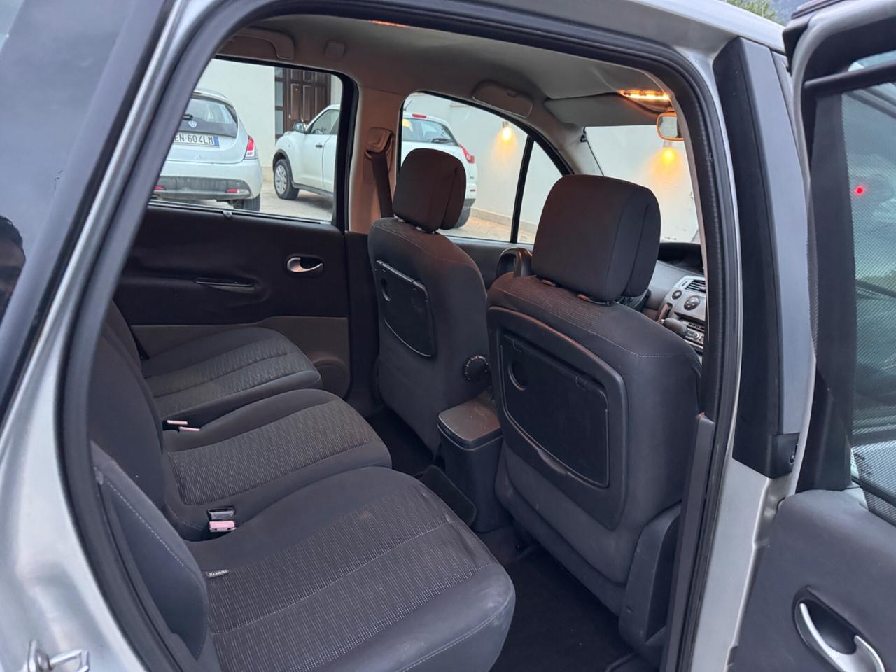 Renault Scenic Grand Scénic 1.6 16V Serie Speciale Dynamique