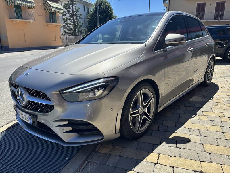 Mercedes B 180 D Premium DCT FULL LED-NAVI-TETTO-18"