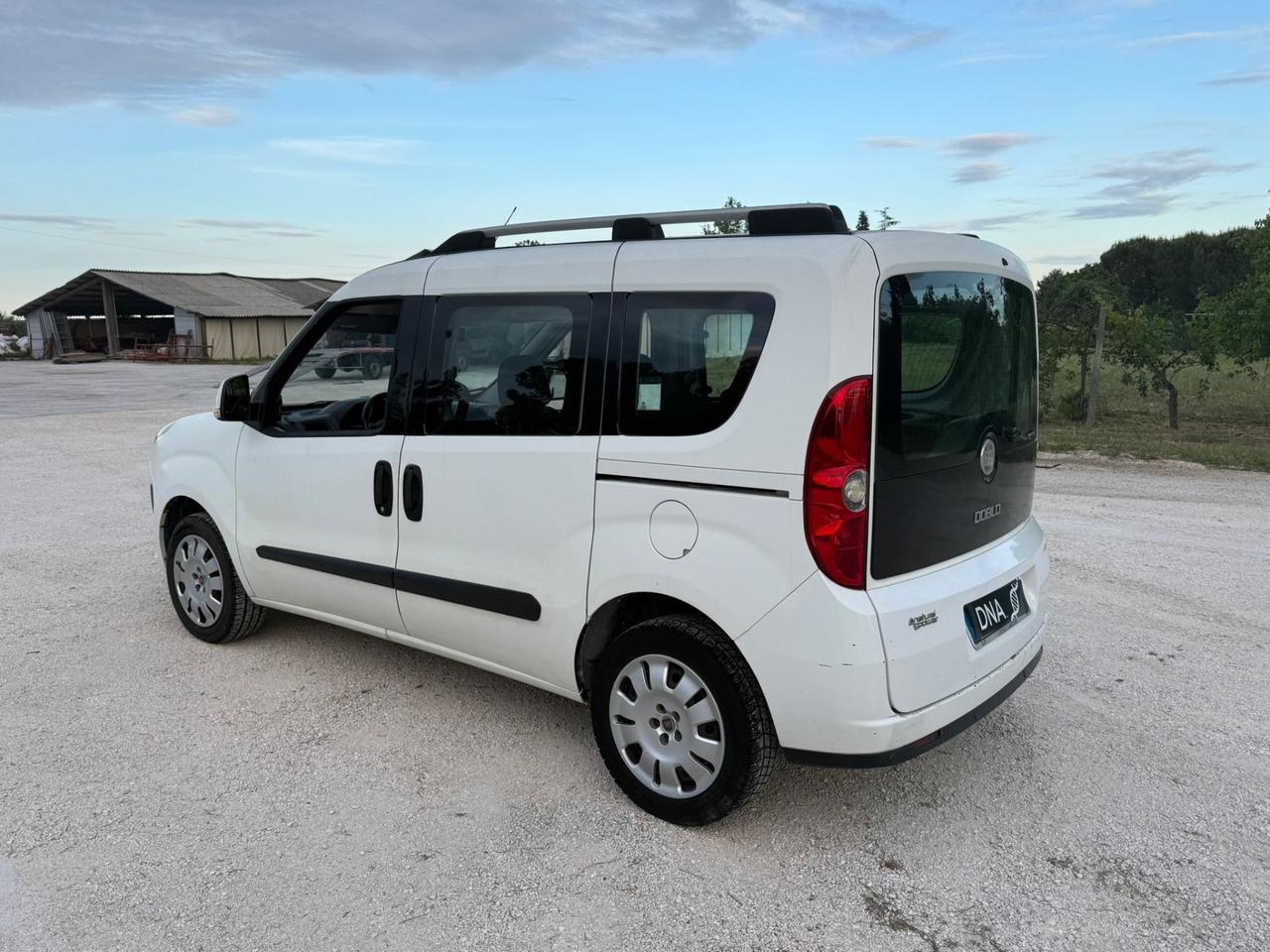 Fiat Doblò 5posti Natural Power UNIPRO Neopatentati
