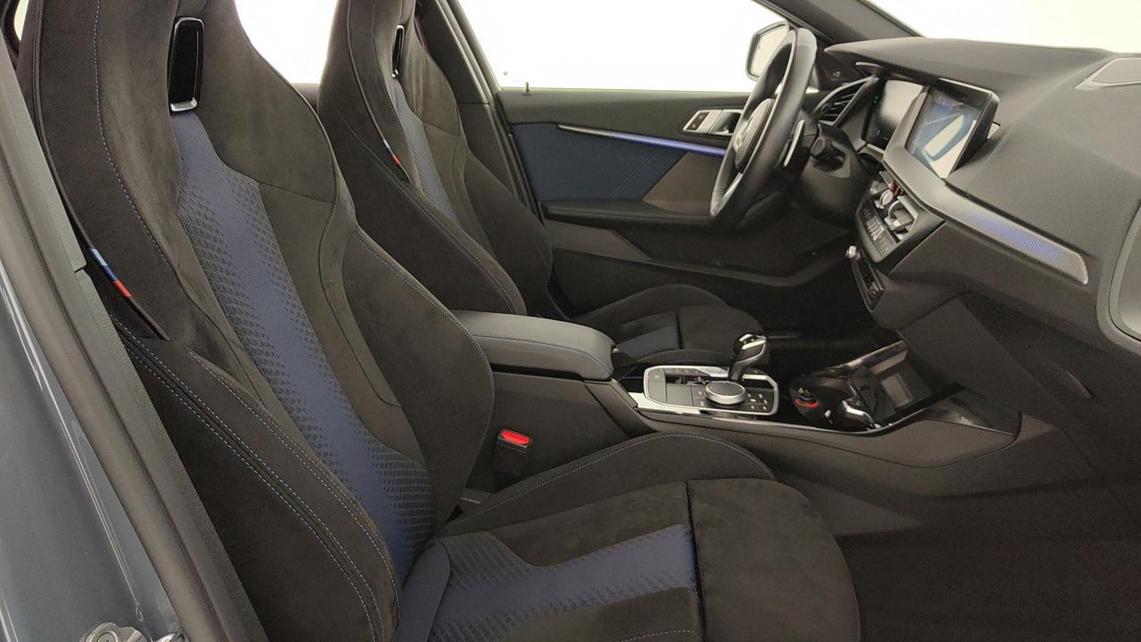 BMW Serie 1 F40 - M 135i xdrive auto