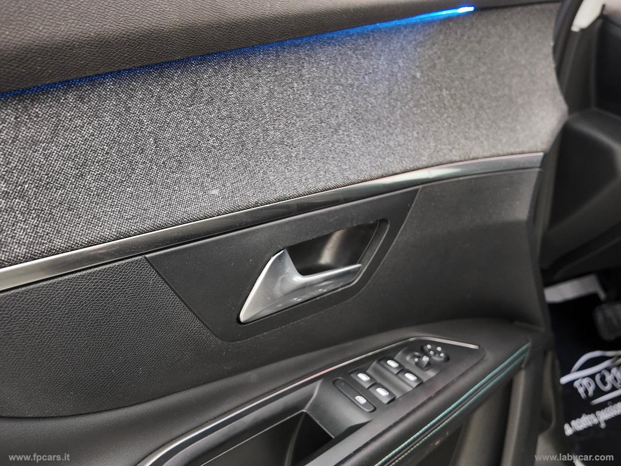 PEUGEOT 5008 BlueHDi 130 S&S Allure