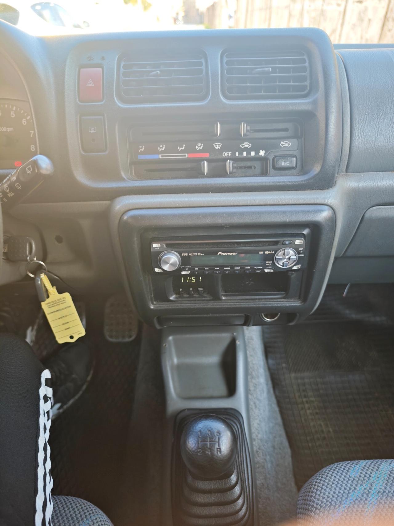 Suzuki Jimny 1.3i 16V cat 4WD JLX