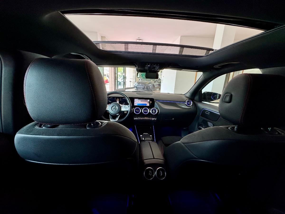 MERCEDES - Classe GLA - 200 d Automatic 4Matic Premium