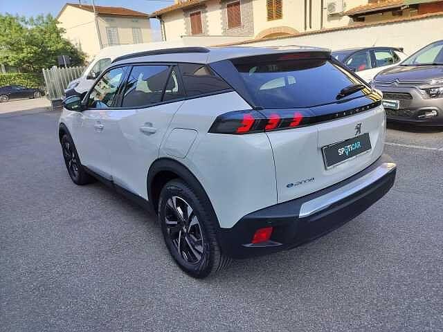 Peugeot 2008 motore elettrico 136 CV Allure