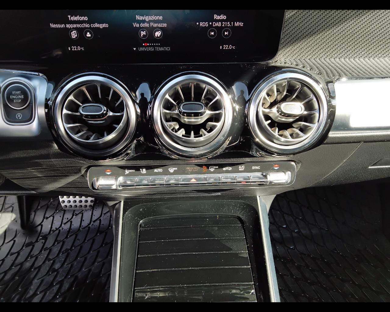 Mercedes-Benz GLB - X247 2019 - GLB 200 d Premium auto