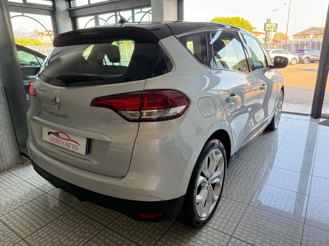 Renault Scenic Scénic dCi 8V 110 CV EDC Energy Sport Edition2