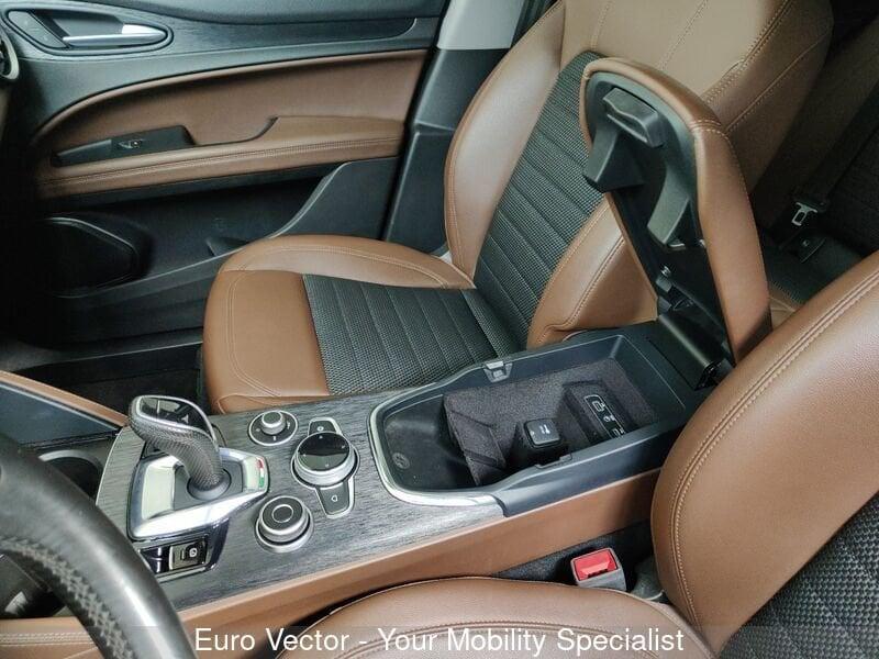 Alfa Romeo Stelvio 2.2 Turbodiesel 190 CV AT8 RWD Executive